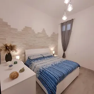  Holiday home Il Rifugio Del Marinaio Italy